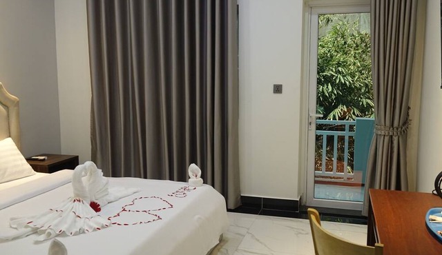 SoursdeiSawadeeBoutique in Kampot