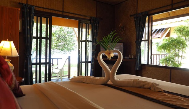 Bailan Beach Resort in Ko Chang