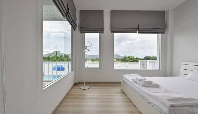 Konmek Poolvilla