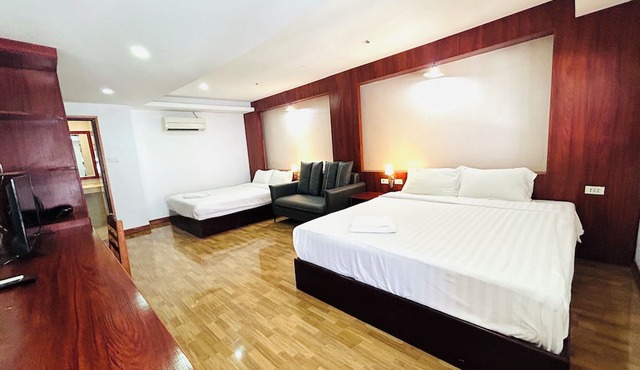 Vang Vieng Sky Mountain View Hotel in Vang Vieng