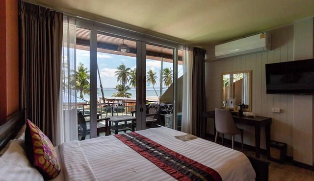 Talay Sai Hotel in Pathio