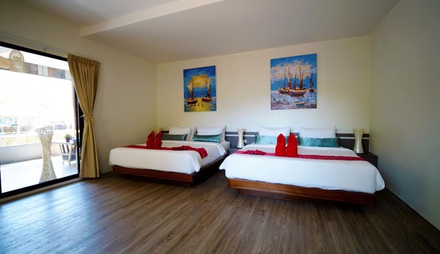 Villa Cha Cha Chaolao Beach Resort in Tha Mai