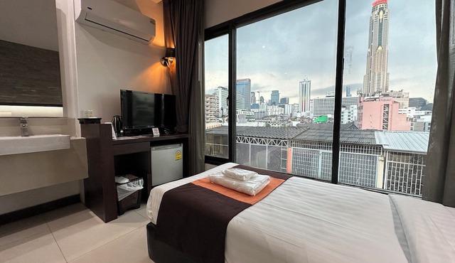 Collection O The Bangkok Airport Link Suite in Bangkok