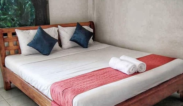 Pechmaneekan Beach Resort in Sai Yok