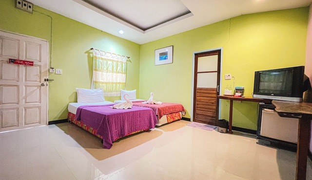 Kanta Hill Resort in Lan Saka