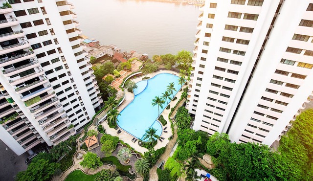 Riverine Place Hotel and Residence in Nonthaburi