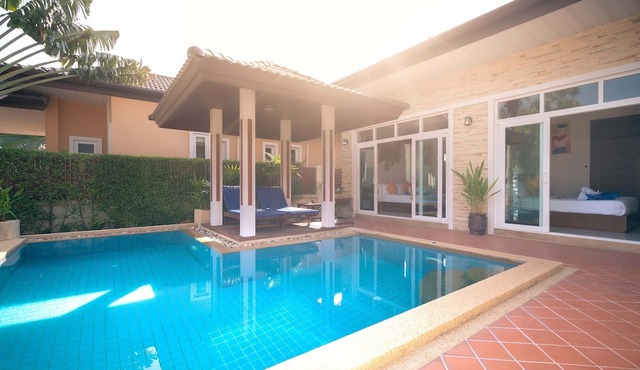 Rawai Private Villas - Pool and Garden in Rawai