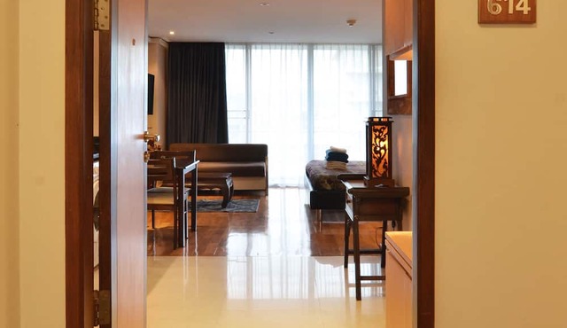 Twin Peaks, Executive studio, 5 star 614. in Chiang Mai