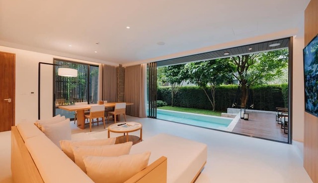 Nimman Private Luxury Pool Villa Resort Khao Yai in Pak Chong