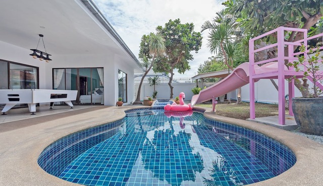 3-bedroom house in awesome Pattaya City with AC comfort in Pattaya City