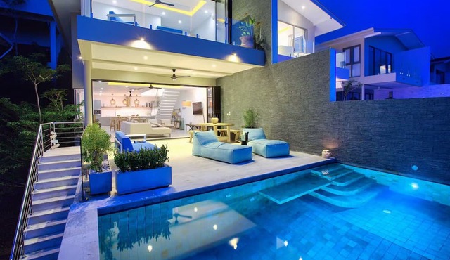 "Villa by the Bay" with panoramic view of Samrong Bay and Koh Phangan island. in Chang Wat Surat Thani