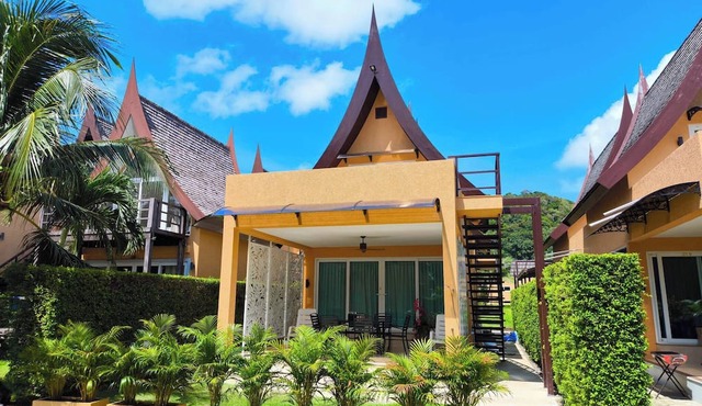 1 Bedroom Villa with Beach View Koh Chang in Ko Chang
