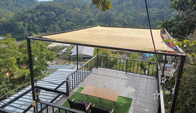 Monsamreudu in Mae Rim