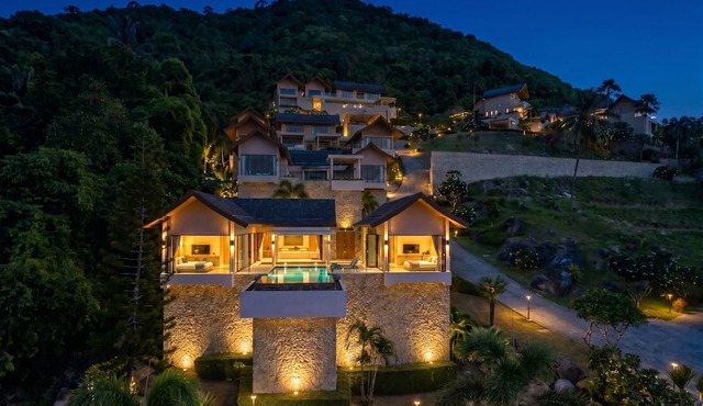 Villa Awan-Tujuh 3BR with Private Infinity Pool in Ko Samui