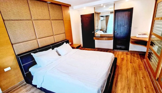 5B - Short-Term Rental Allowed - Downtown Bkk Serviced Apartment in Krung Thep Maha Nakhon
