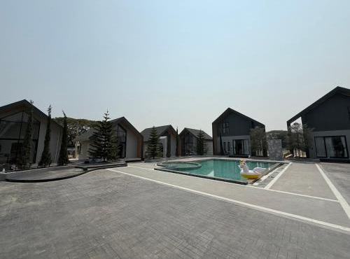 สวนขอบฟ้า รีสอร์ท แอนด์ พลูวิลล่า in Ban San Khu