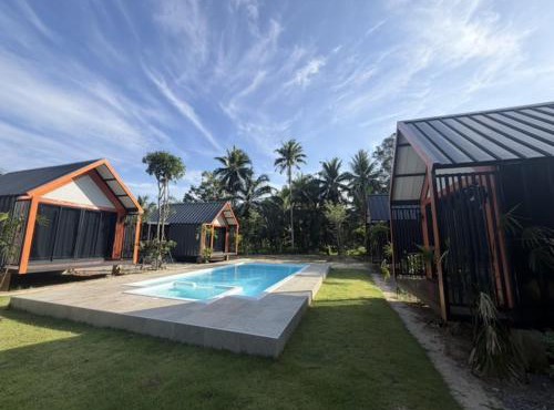 Paradise Palm PoolVilla in Chumphon