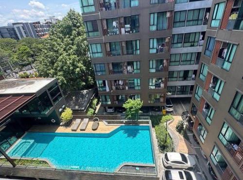 Suwanna Place Apartments in Ban Khlong Thewa