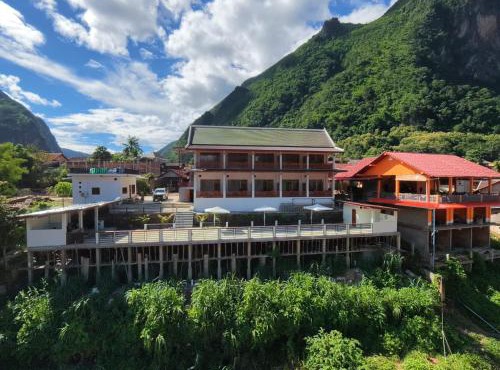 Rain forest river view house in Nongkhiaw