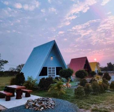 The mountain deer view lodge & hashery in Ban Mung