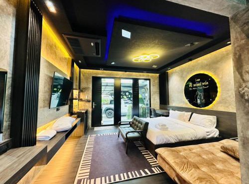 โรงแรม ศิริวอเตอร์พาร์คแอนด์รีสอร์ท in Ban Nong Pla Kho