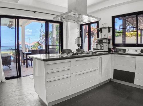 Beachfront! 3 Bedrooms - Malee Beach Villa E7 in Ko Lanta
