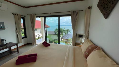 Seabreezy Away Resort in Ko Mak