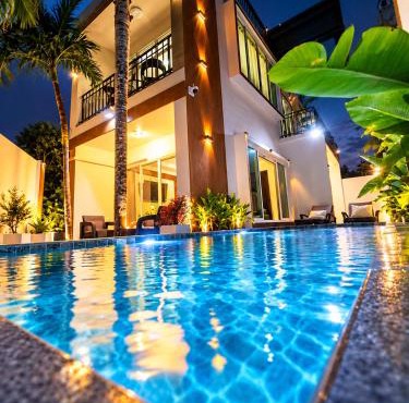 Modern 3 Bedroom Pool Villa Paloy Ao Nang in Krabi