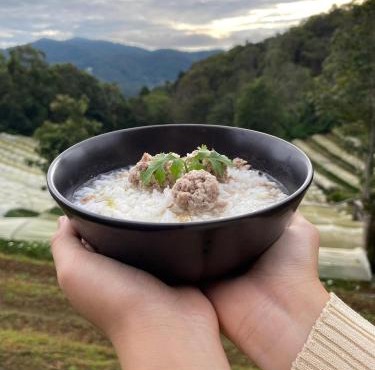 ม่านป่ามองเขาเฮ้าส์ Manpamongkao House in Chom Thong