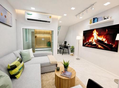 2 BR Luxury & Spacious House in Sathorn in Bangkok