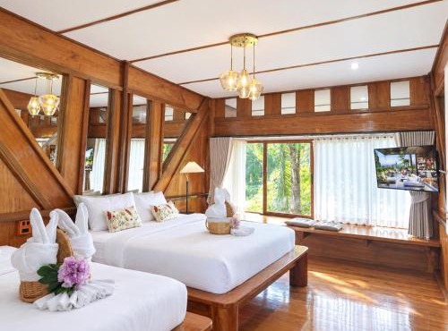 บ้านต้นไม้ The Tree House ณคอนศรี ติดวัดเจดีย์ ไอ้ไข่ in Ban Wat Boek