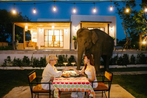 Pang Dee Dee Elephant Villa in Doi Saket