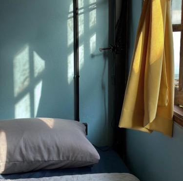 Sanctuary Hostel - Art & Adventure in Ko Lanta