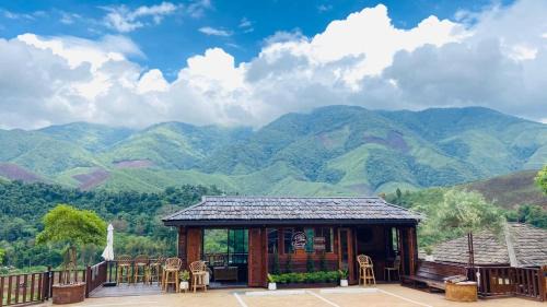 อ้อมกอดบ้านสะปัน Omkod Baan Sapan in Bo Kluea