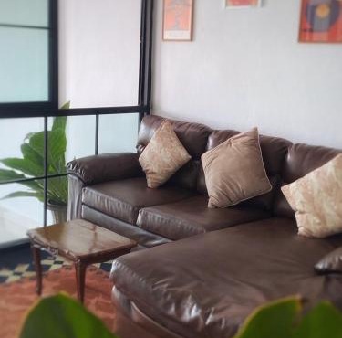 RiverFront 2 2BR 8 Pax 9 Mins to Lee Garden Free Netflix in Hat Yai