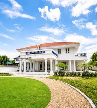 Hidden Garden Villa and Cafe in Chiang Mai