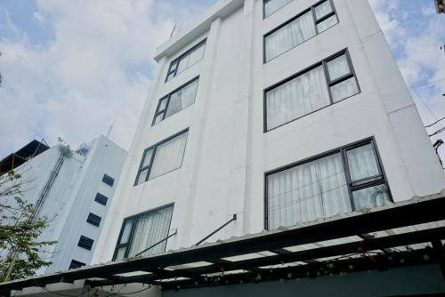 Silom Soi 3 Hash Apartment with rooftop view in Bangkok