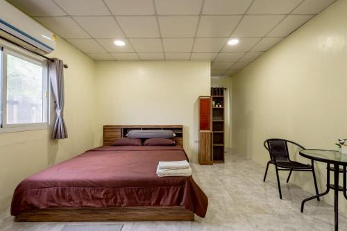 12 BR Blue Lake Residences Pattaya - Mabprachan Lake in Nong Prue