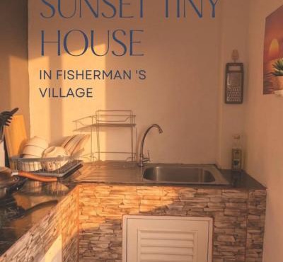 Sunset tiny house near fisherman village in Koh Samui