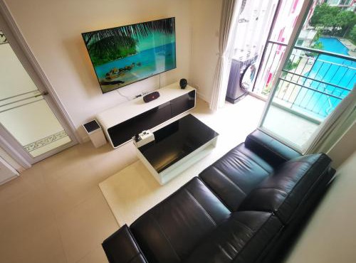 Pattaya Pool View Condo in Nong Prue