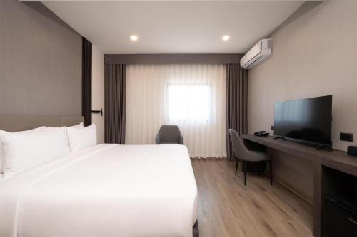 SureStay Plus by Best Western Ramkhamhaeng Airport Rail Link Bangkok in Bangkok