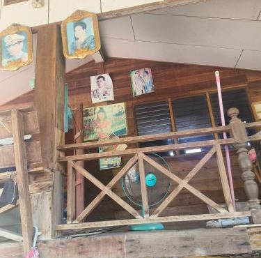 SidanittaSmallHut&Village in Samrong Thap