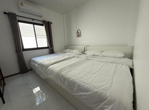 Kuekul Pool Villa in Nikhom Phatthana