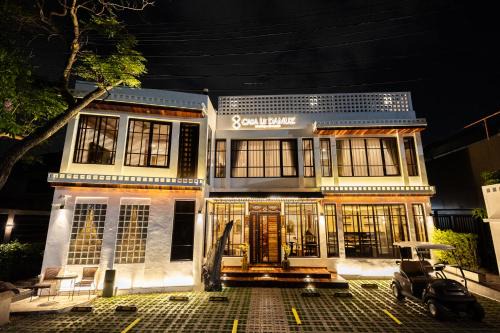 Casa Le Damuz At MRT Bangphlat in Bangkok