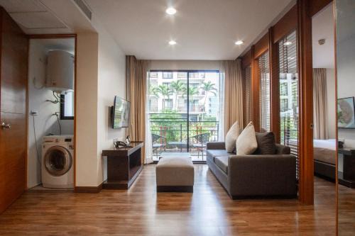 Amanta Hotel & Residence Ratchada in Bangkok