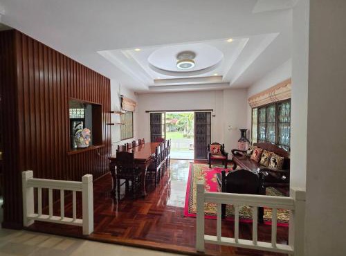 Entire Home at Racha Herb Gardens 5BR, sleeps 11 in Saraphi