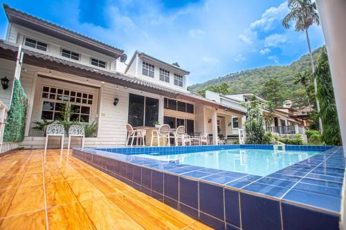 Triple Trees B8 House Khao Yai in Mu Si