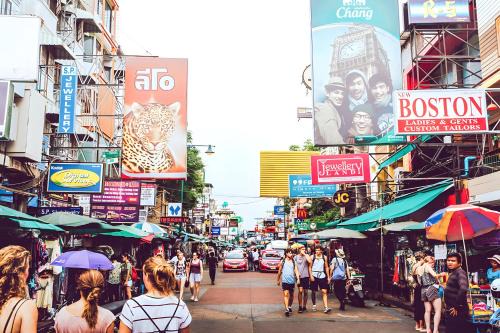xx The Hidden Khaosan - เดอะ ฮิดเด้นข้าวสาร in Bang Bua Thong Railway Station