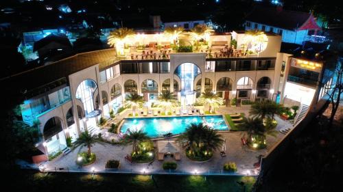 Sunrise Mountain View Resort in Vang Vieng