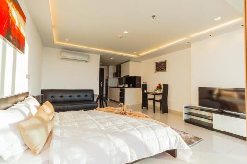 Wongamat Tower by Pattaya Sunny Rentals in North Pattaya
